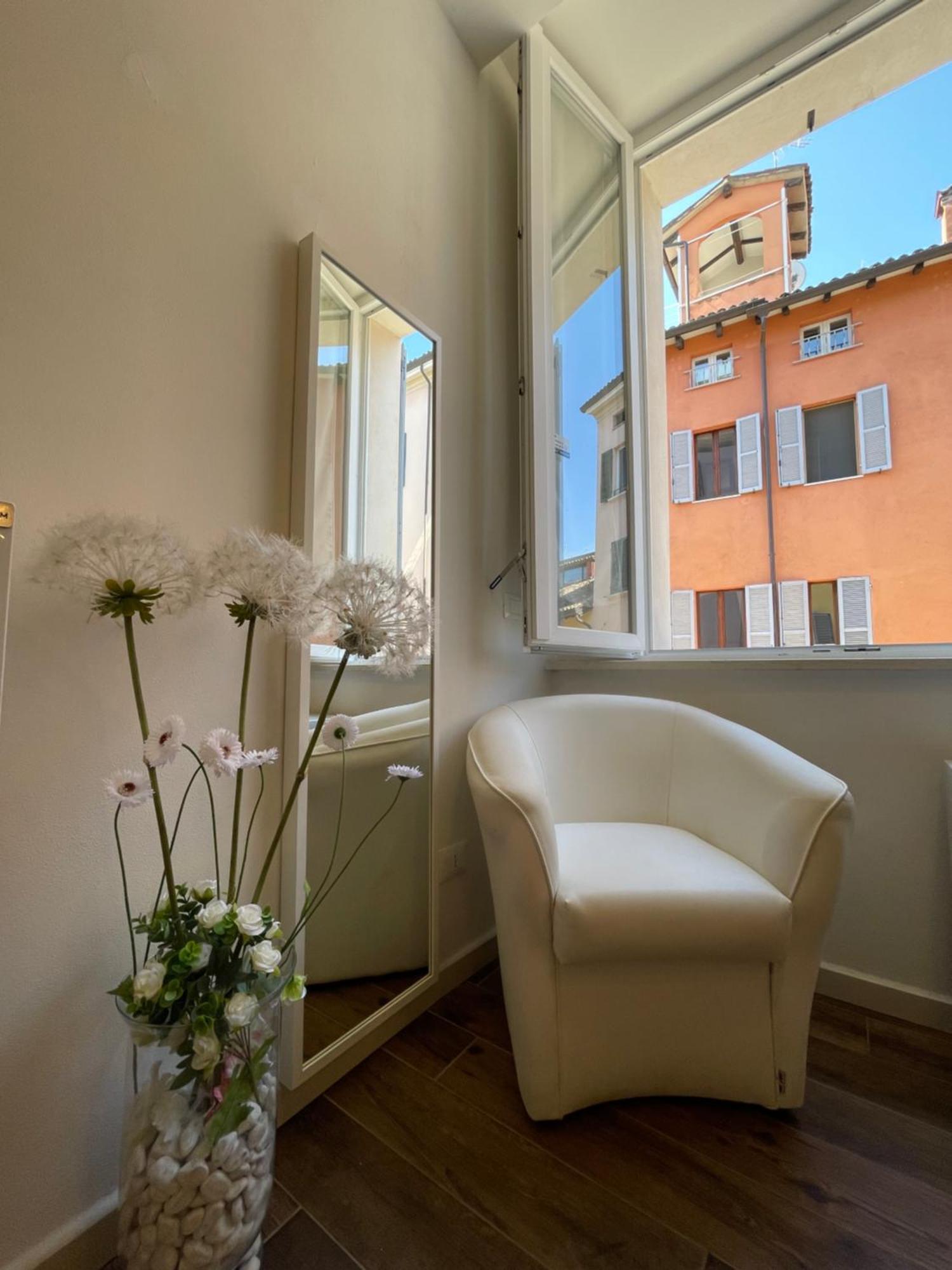 Luxury 3 Al Duomo Di Parma Daire Dış mekan fotoğraf